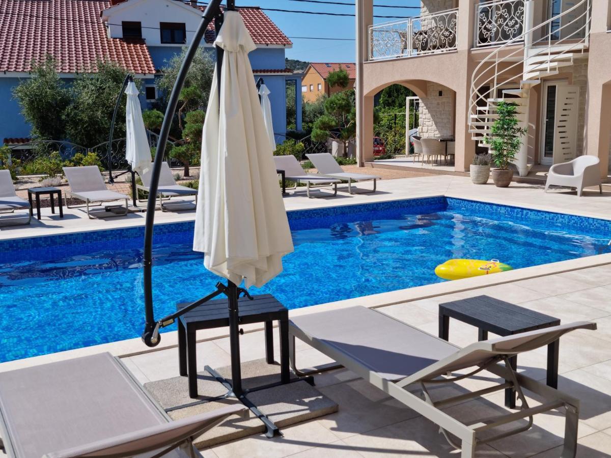 Villa Luka Лопар Экстерьер фото