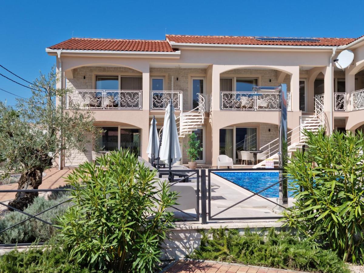 Villa Luka Лопар Экстерьер фото